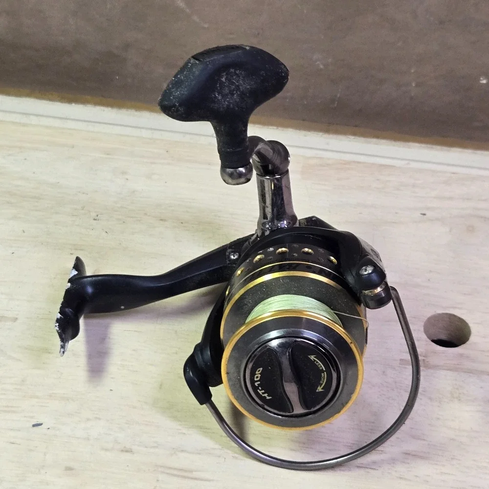 Penn Battle Spinning Reel 4000 Black/Gold Metal